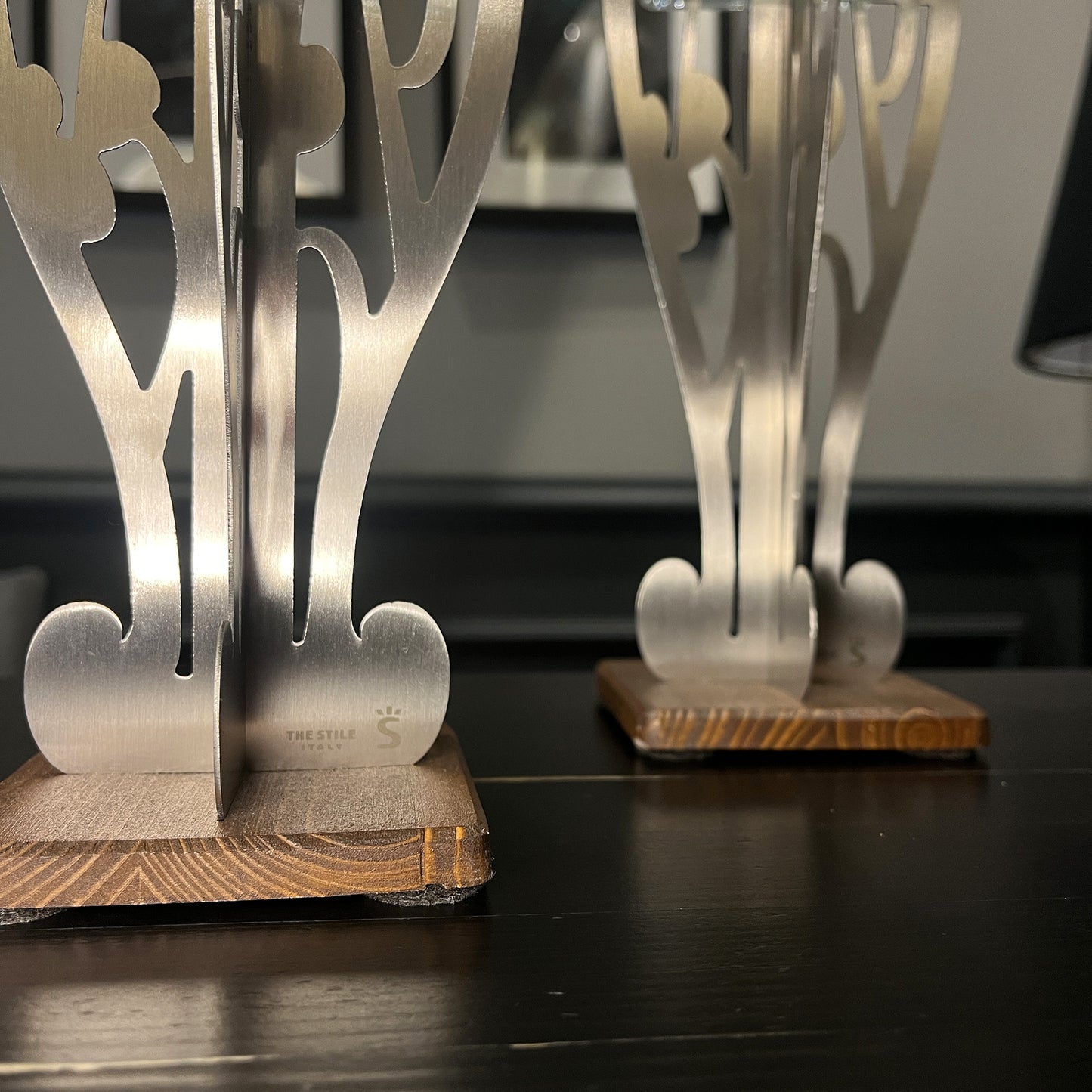 Alpha Q Auris Candle Holder