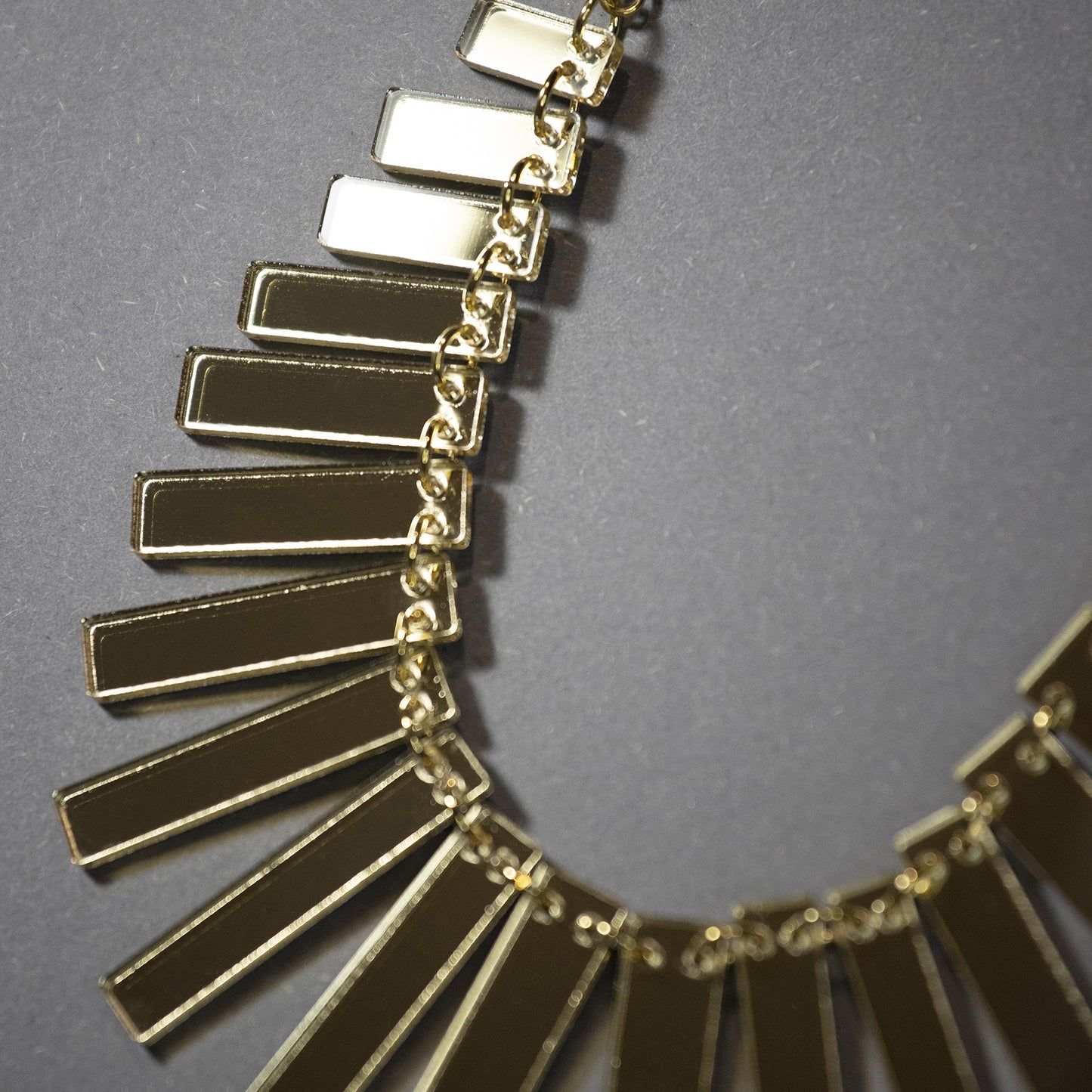 Zavaj Necklace 02