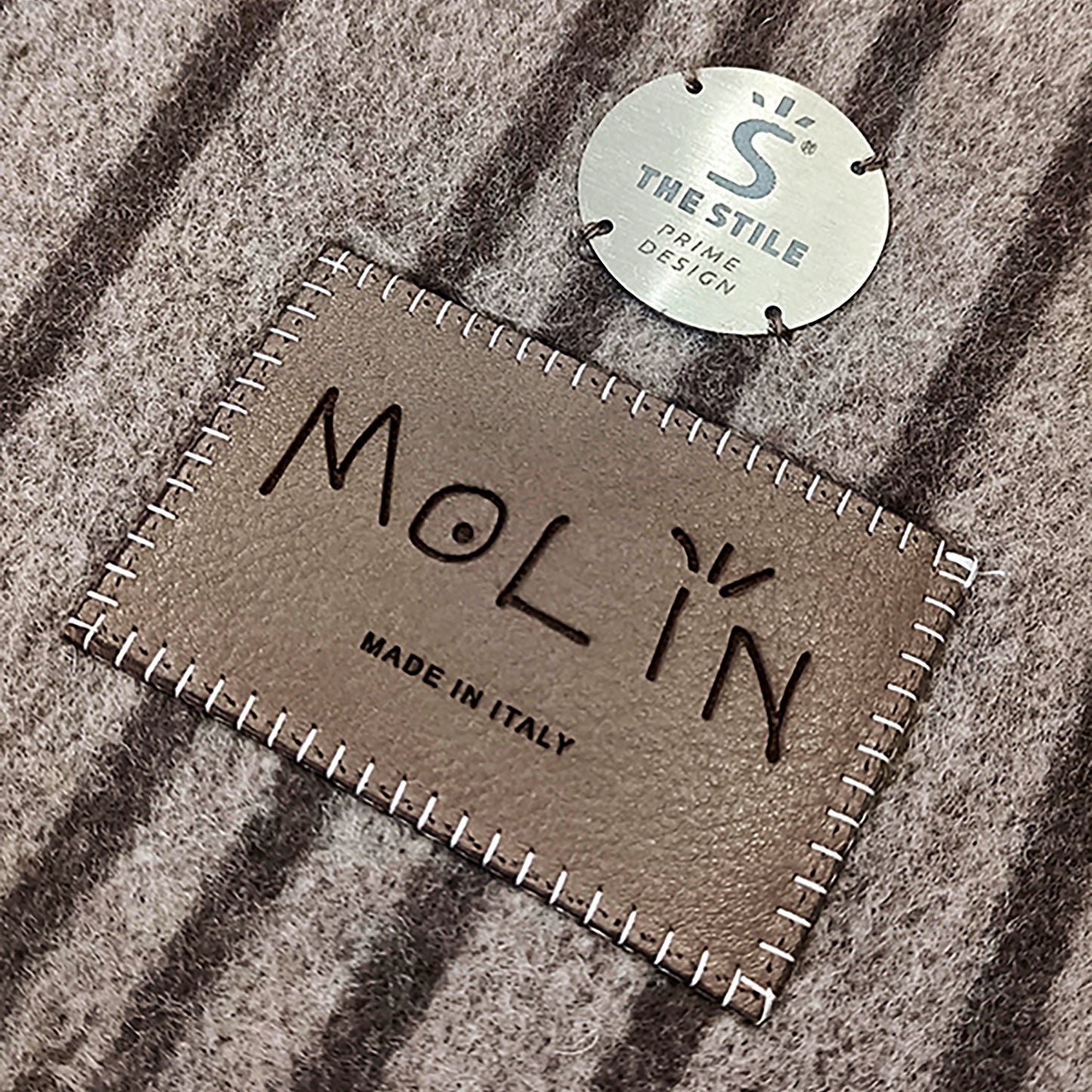 Stola Molin Nuvola 03 "Multi-Line"