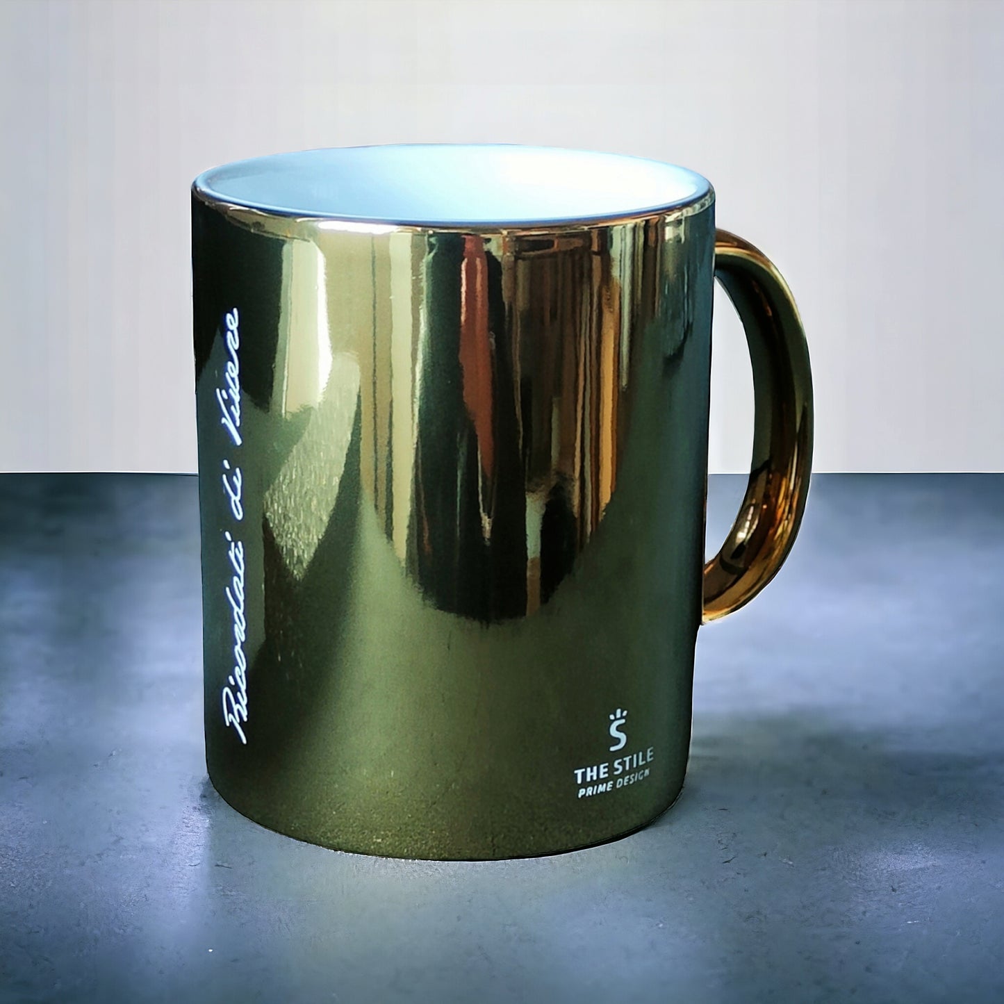 Customizable Golden Mug